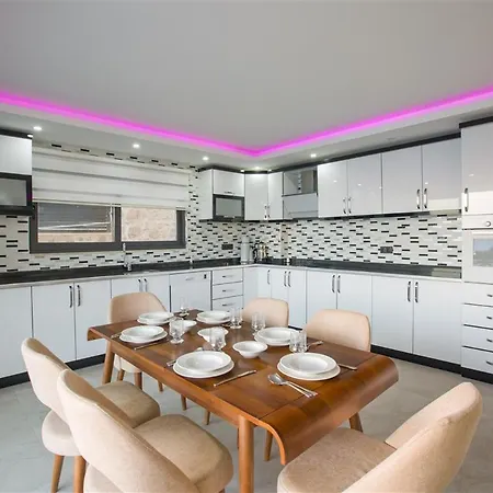 Villa Lion With Sea View